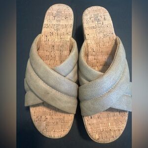 KORKS Women's Faithe Crossover Natural Platform Size 10